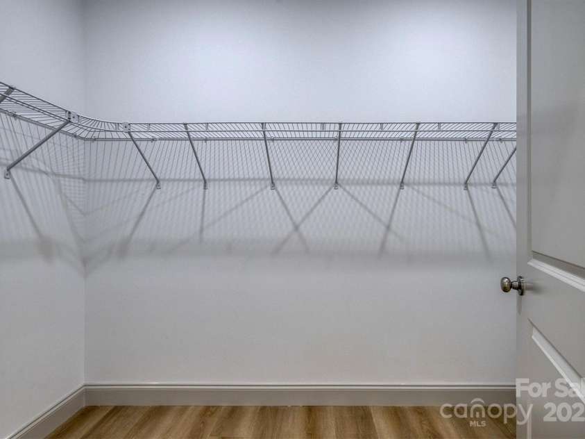 216 Stephens Drive, Morganton, NC 28655.  MLS# CAR4271572, YatesRealty ID 22183. Primary Walk-in Closet