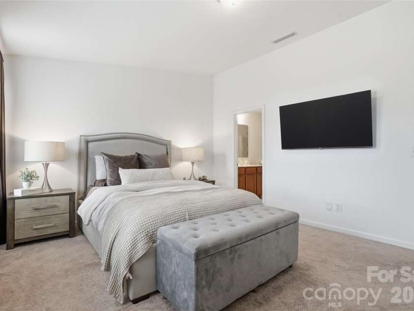 13596 Calloway Glen Drive, Charlotte, NC 28273.  MLS# CAR4377859, YatesRealty ID 22184. 