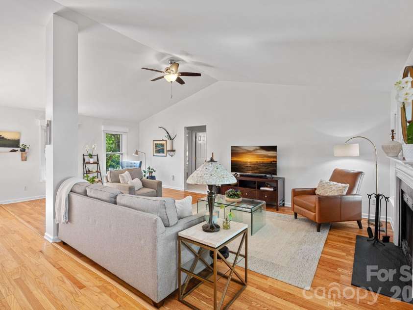 154 Quiet Cove Road, Mooresville, NC 28117.  MLS# CAR4377824, YatesRealty ID 22185. 