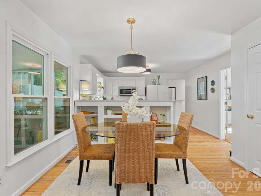 154 Quiet Cove Road, Mooresville, NC 28117.  MLS# CAR4377824, YatesRealty ID 22185. 
