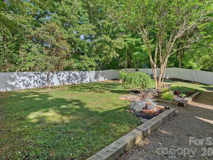 154 Quiet Cove Road, Mooresville, NC 28117.  MLS# CAR4377824, YatesRealty ID 22185. 