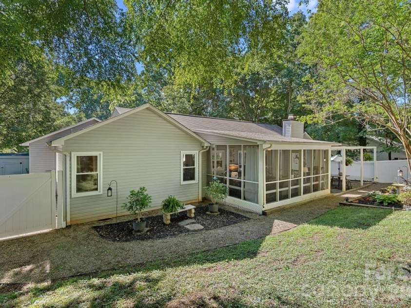 154 Quiet Cove Road, Mooresville, NC 28117.  MLS# CAR4377824, YatesRealty ID 22185. 