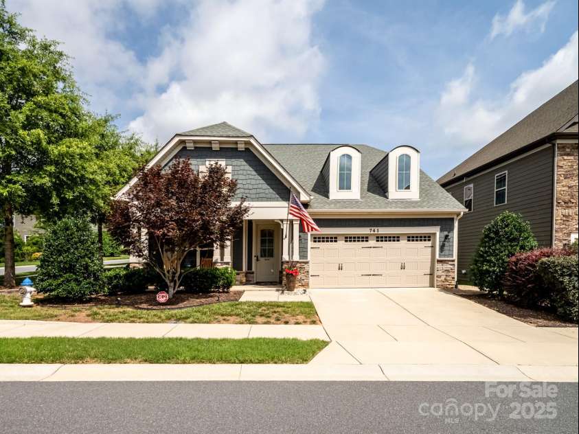 741 Garrett Green Way, Fort Mill, SC 29715.  MLS# CAR4272006, YatesRealty ID 22186. 