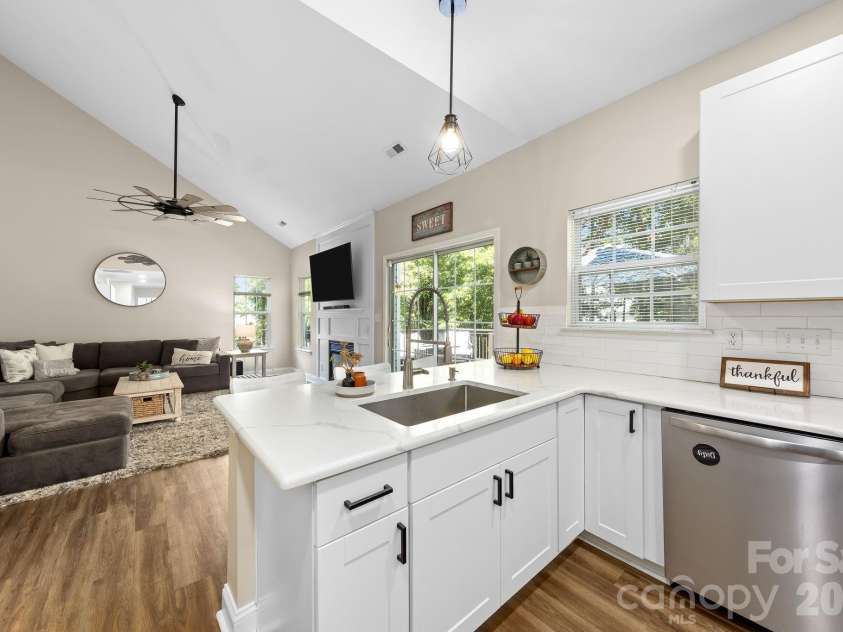 146 Comata Road, Mooresville, NC 28117.  MLS# CAR4380267, YatesRealty ID 22187. 
