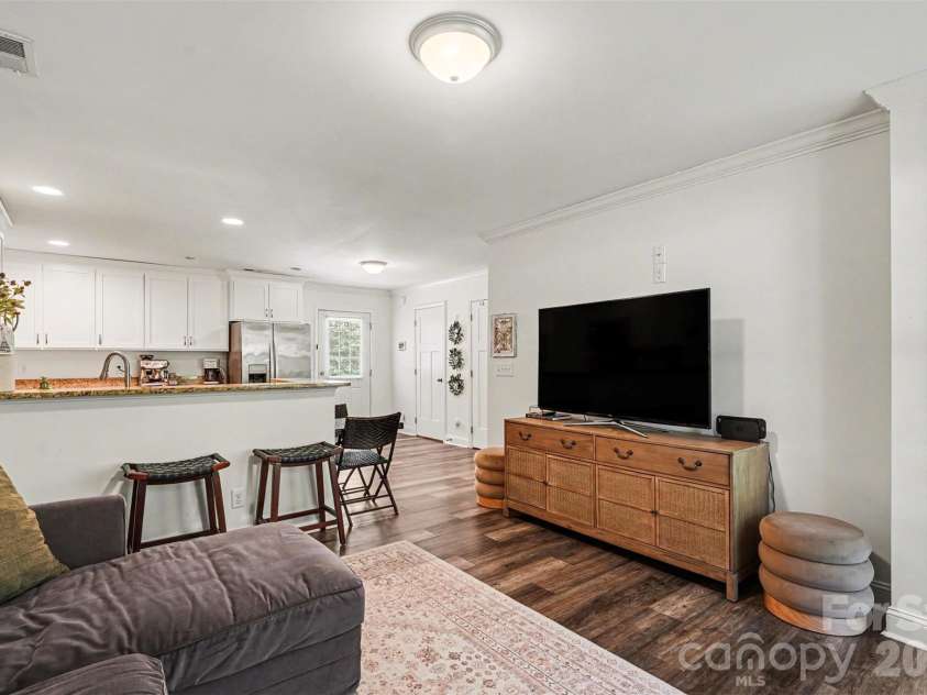 7250 Empire Drive, Mount Pleasant, NC 28124.  MLS# CAR4379274, YatesRealty ID 22188. 