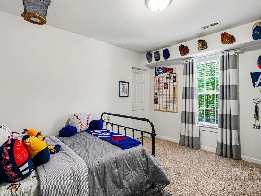 7250 Empire Drive, Mount Pleasant, NC 28124.  MLS# CAR4379274, YatesRealty ID 22188. 