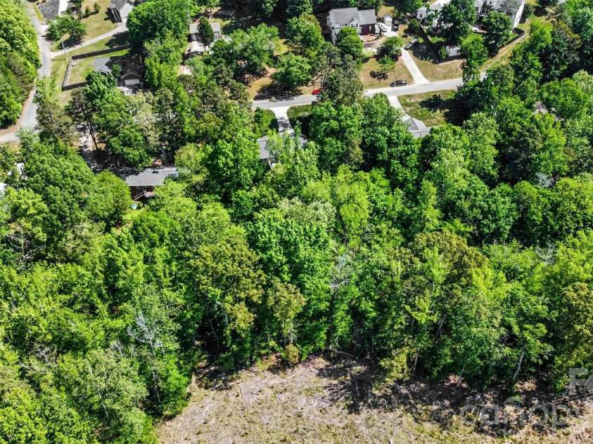 7250 Empire Drive, Mount Pleasant, NC 28124.  MLS# CAR4379274, YatesRealty ID 22188. 