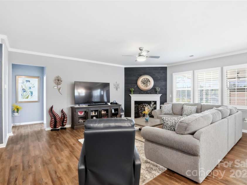 1224 Dali Boulevard, Mount Holly, NC 28120.  MLS# CAR4274726, YatesRealty ID 22189. Living room view.