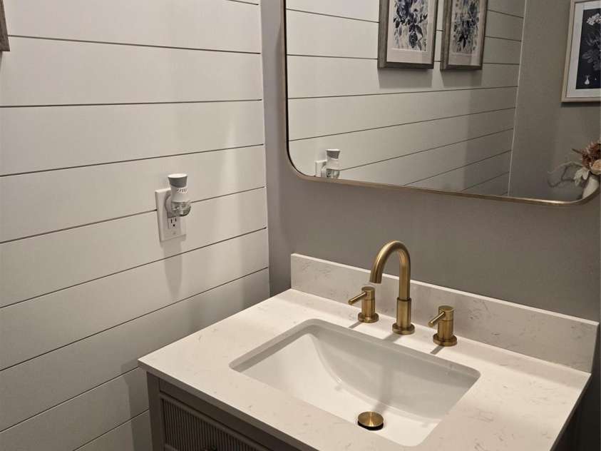 1224 Dali Boulevard, Mount Holly, NC 28120.  MLS# CAR4274726, YatesRealty ID 22189. Powder Room with Custom Vanity