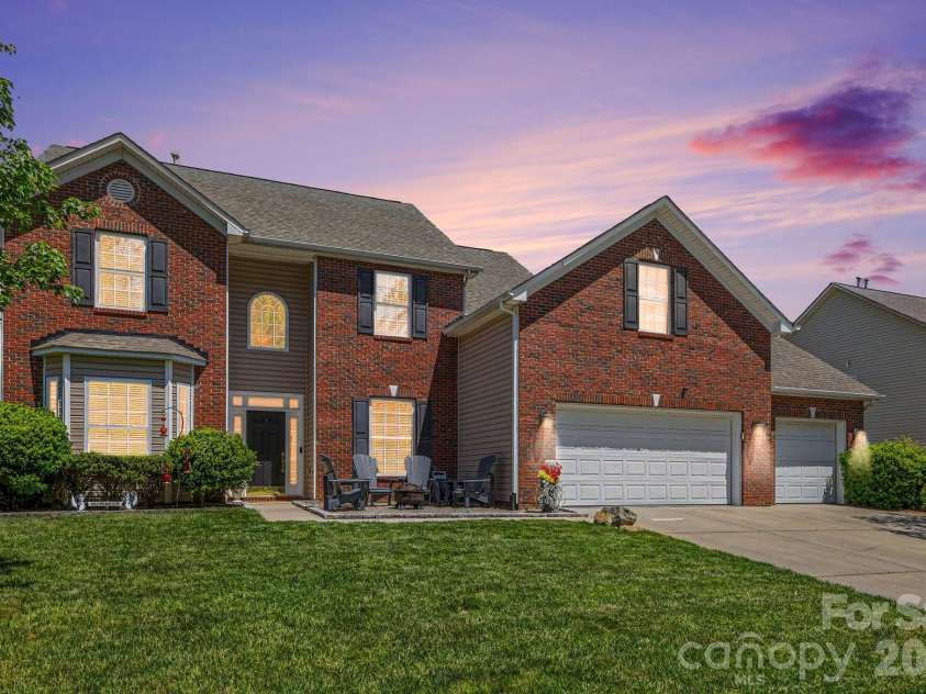 3028 Streamlet Way, Indian Trail, NC 28110.  MLS# CAR4378503, YatesRealty ID 22189. 