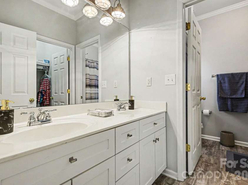 3028 Streamlet Way, Indian Trail, NC 28110.  MLS# CAR4378503, YatesRealty ID 22189. 