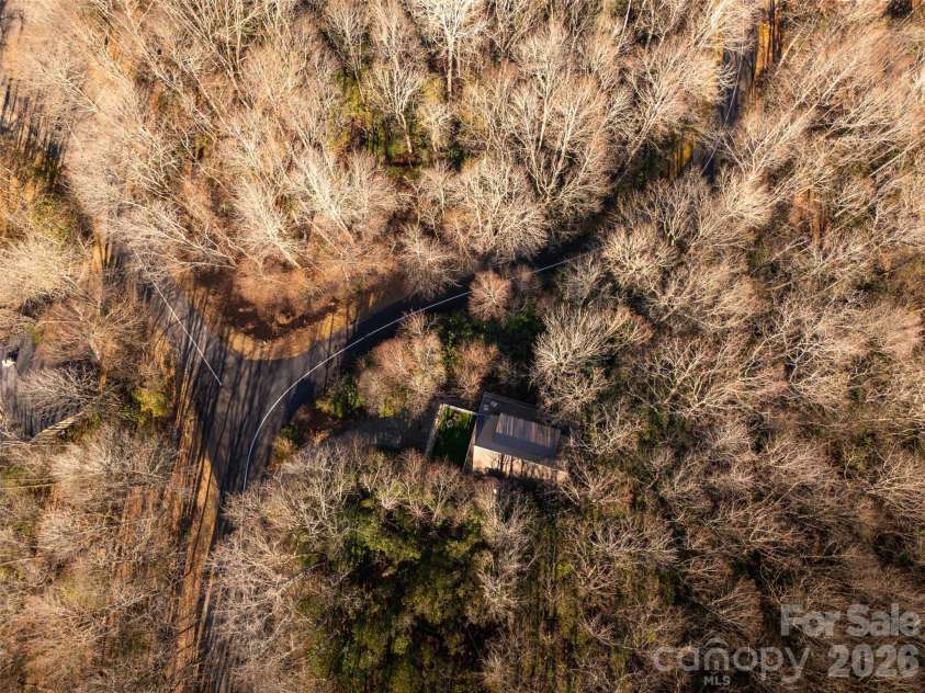 206 Tsisdvna Lane, Brevard, NC 28712.  MLS# CAR4334880, YatesRealty ID 2219. Surrounded by Nature