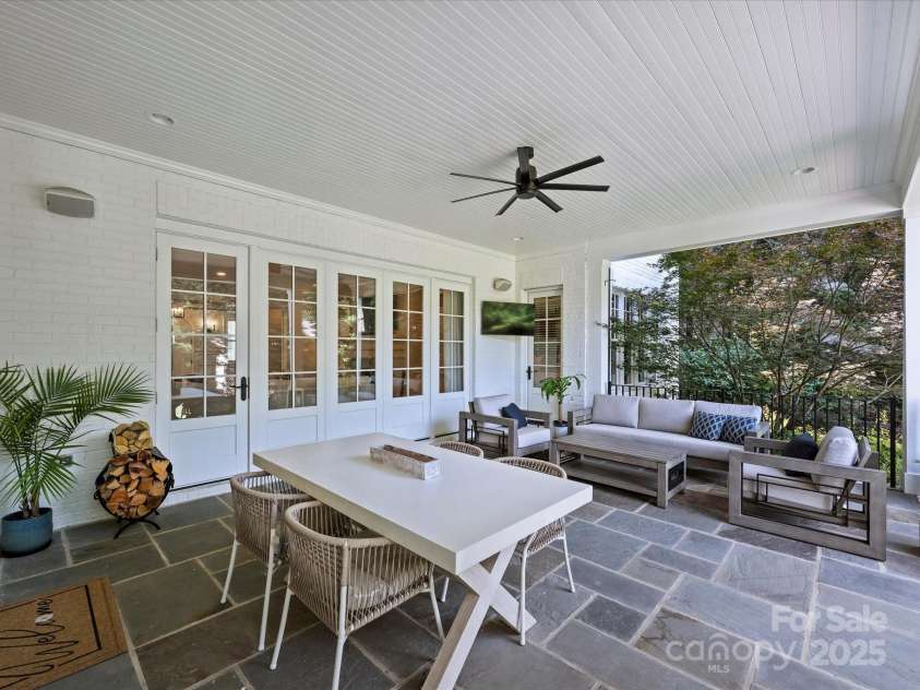 6314 Saint Stephen Lane, Charlotte, NC 28210.  MLS# CAR4272179, YatesRealty ID 22190. Covered Porch