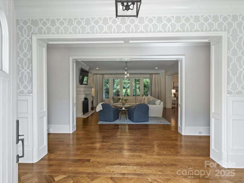 6314 Saint Stephen Lane, Charlotte, NC 28210.  MLS# CAR4272179, YatesRealty ID 22190. Entrance