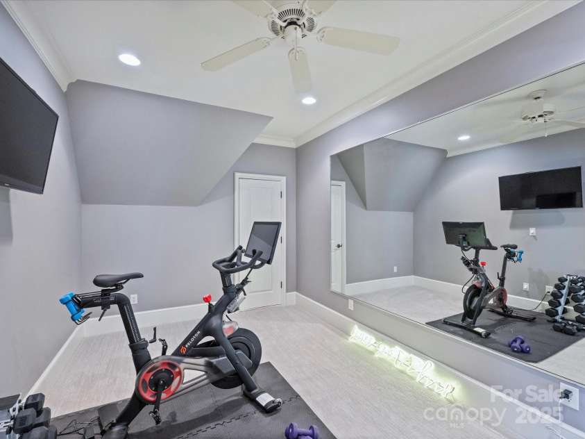 6314 Saint Stephen Lane, Charlotte, NC 28210.  MLS# CAR4272179, YatesRealty ID 22190. Exercise