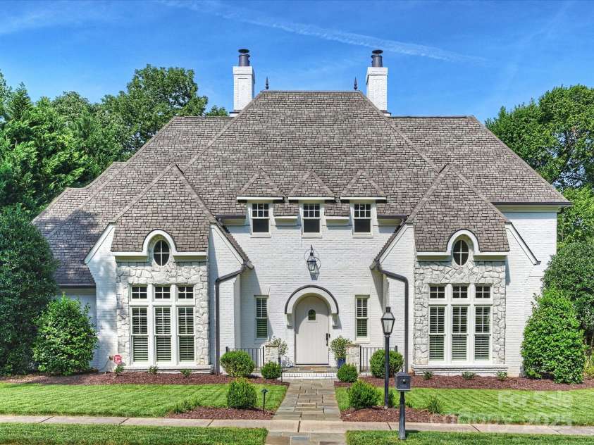 6314 Saint Stephen Lane, Charlotte, NC 28210.  MLS# CAR4272179, YatesRealty ID 22190. Front Exterior