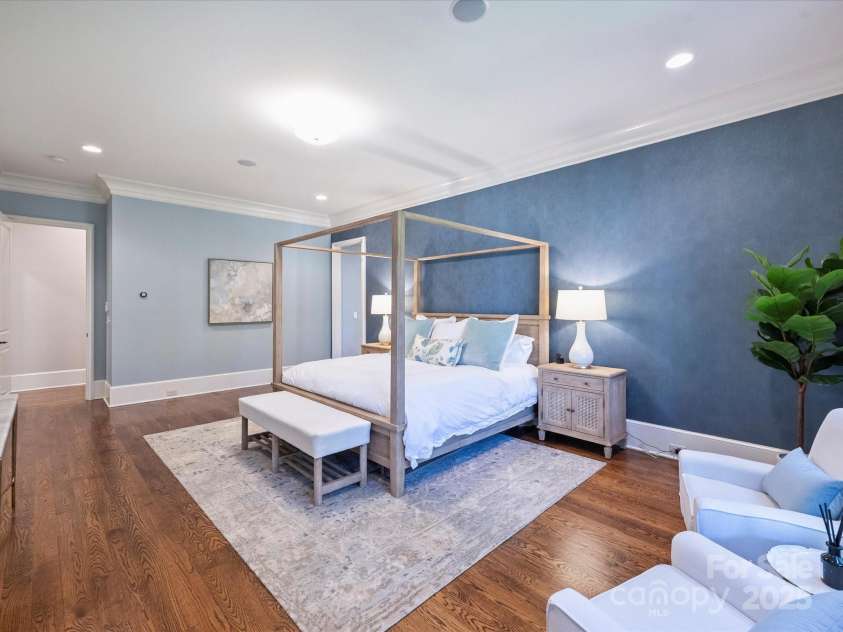 6314 Saint Stephen Lane, Charlotte, NC 28210.  MLS# CAR4272179, YatesRealty ID 22190. Primary Bedroom