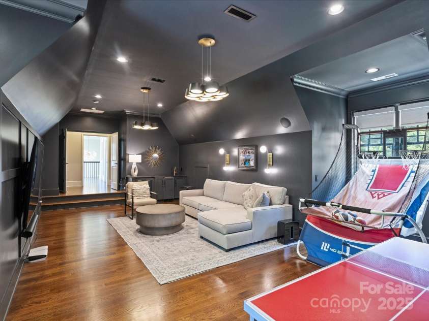 6314 Saint Stephen Lane, Charlotte, NC 28210.  MLS# CAR4272179, YatesRealty ID 22190. Recreation Room