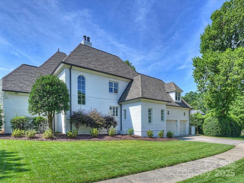 6314 Saint Stephen Lane, Charlotte, NC 28210.  MLS# CAR4272179, YatesRealty ID 22190. Side View