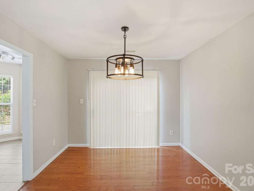 6914 Weirton Place, Charlotte, NC 28226.  MLS# CAR4379626, YatesRealty ID 22192. 