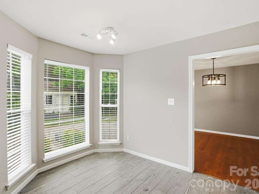 6914 Weirton Place, Charlotte, NC 28226.  MLS# CAR4379626, YatesRealty ID 22192. 