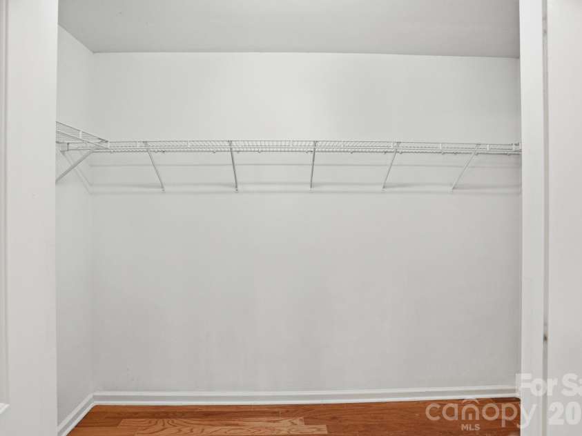6914 Weirton Place, Charlotte, NC 28226.  MLS# CAR4379626, YatesRealty ID 22192. 