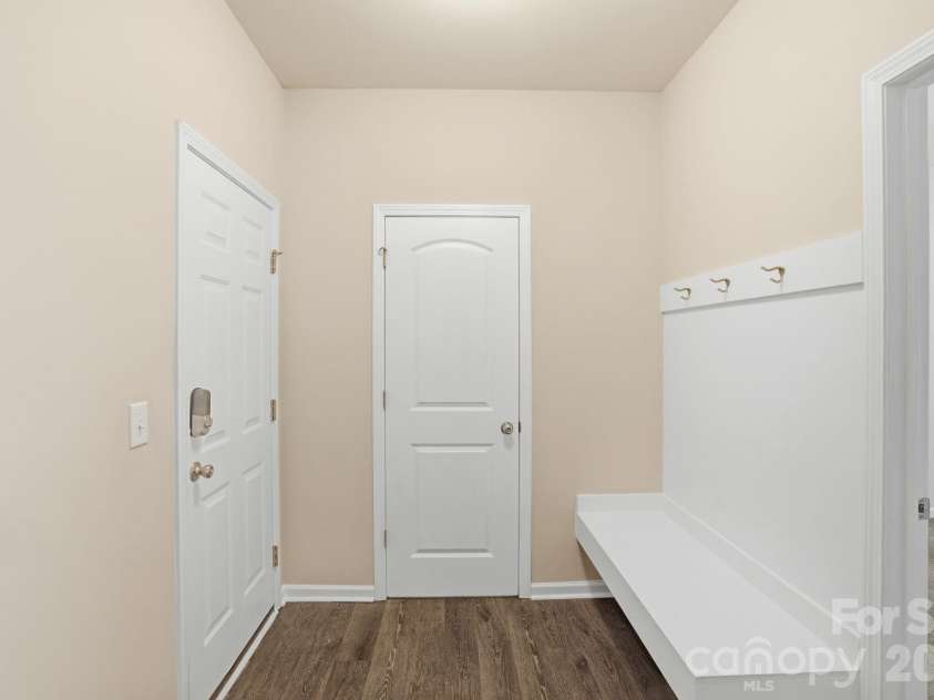 1006 Brooksland Place, Waxhaw, NC 28173.  MLS# CAR4379627, YatesRealty ID 22193. 