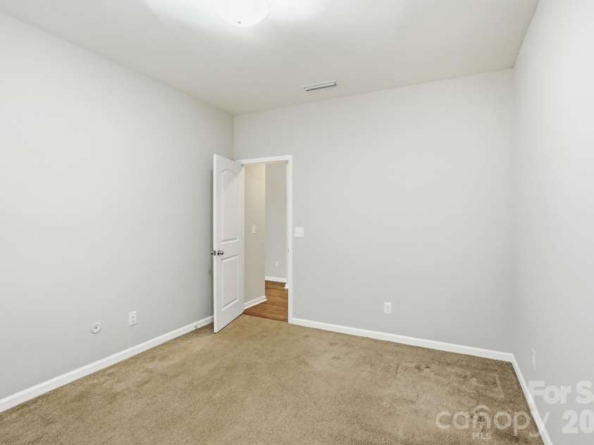 1006 Brooksland Place, Waxhaw, NC 28173.  MLS# CAR4379627, YatesRealty ID 22193. 