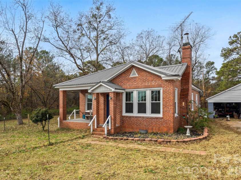 1339 Liberty Road, Chester, SC 29706.  MLS# CAR4325600, YatesRealty ID 22194. 