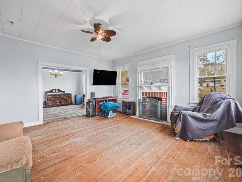 1339 Liberty Road, Chester, SC 29706.  MLS# CAR4325600, YatesRealty ID 22194. 