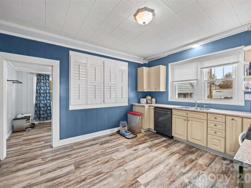 1339 Liberty Road, Chester, SC 29706.  MLS# CAR4325600, YatesRealty ID 22194. 