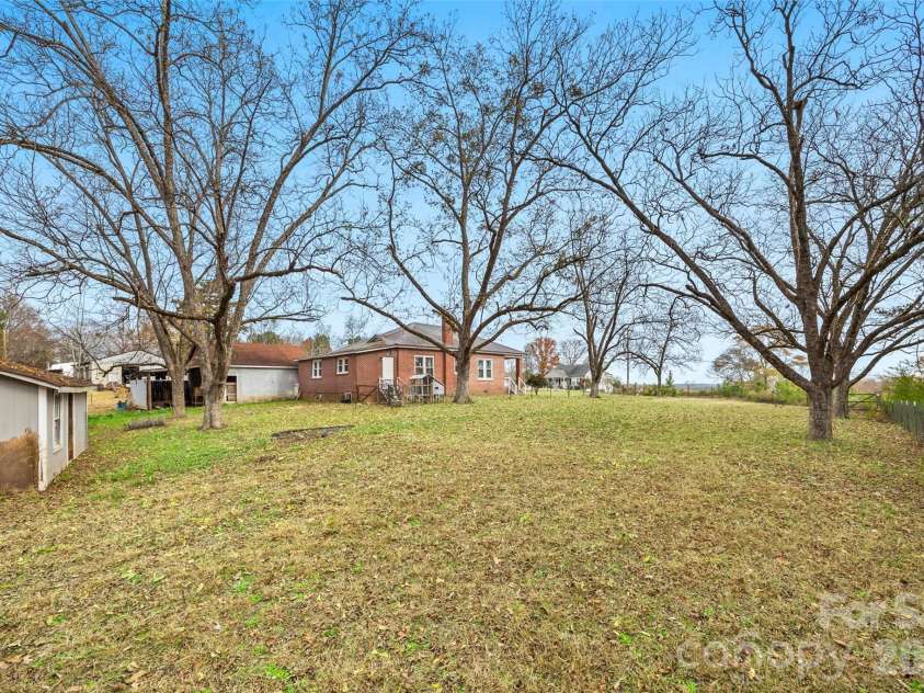 1339 Liberty Road, Chester, SC 29706.  MLS# CAR4325600, YatesRealty ID 22194. 