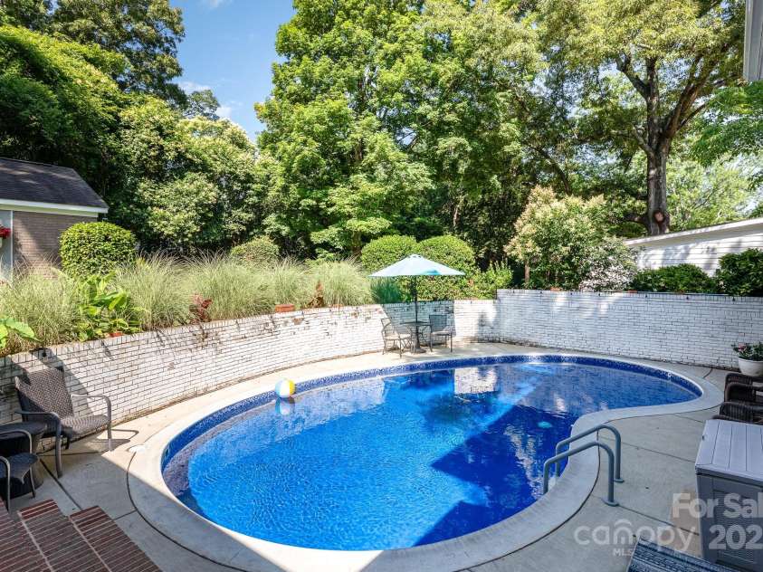 4200 Tyndale Avenue, Charlotte, NC 28210.  MLS# CAR4268120, YatesRealty ID 22194. Pool