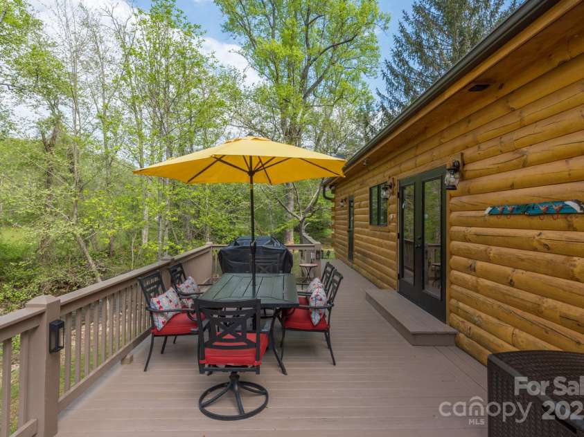 2086 NC Hwy 9 Highway, Black Mountain, NC 28711.  MLS# CAR4273264, YatesRealty ID 22195. 