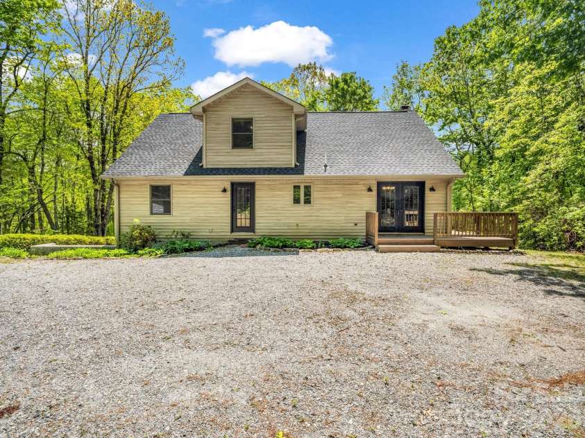 2304 Mountain Page Road, Saluda, NC 28773.  MLS# CAR4366725, YatesRealty ID 22195. 