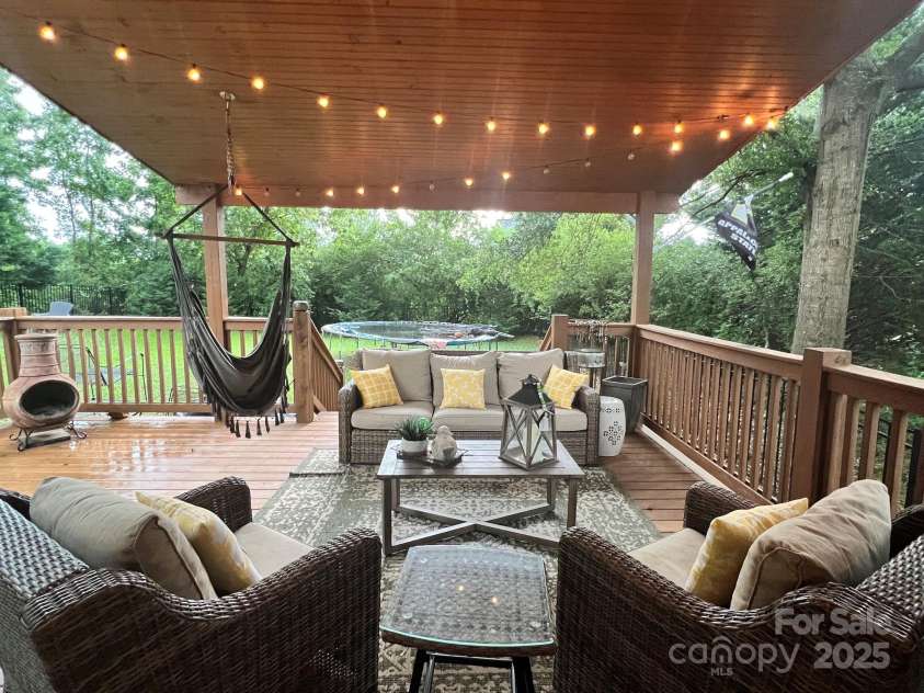 1344 Moonshadow Lane, Shelby, NC 28150.  MLS# CAR4274904, YatesRealty ID 22196. Perfect Place for Morning Coffee or Afternoon Entertaining