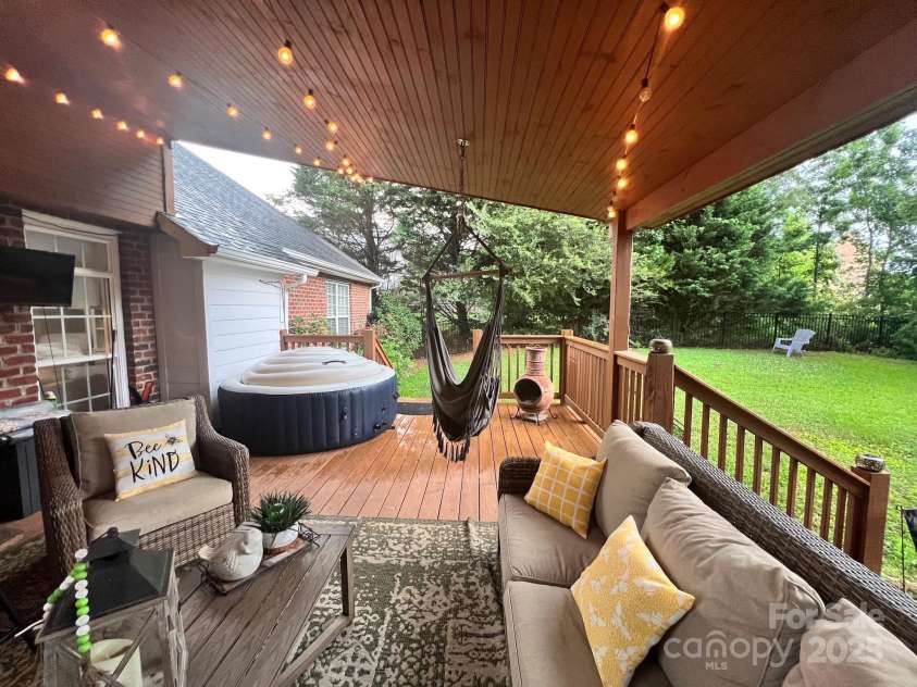 1344 Moonshadow Lane, Shelby, NC 28150.  MLS# CAR4274904, YatesRealty ID 22196. Welcoming Back Porch