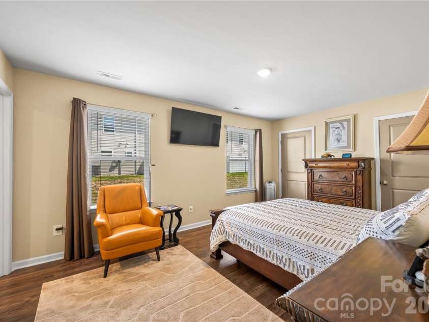 2 Chambers Garden Drive, Arden, NC 28704.  MLS# CAR4381630, YatesRealty ID 22196. 