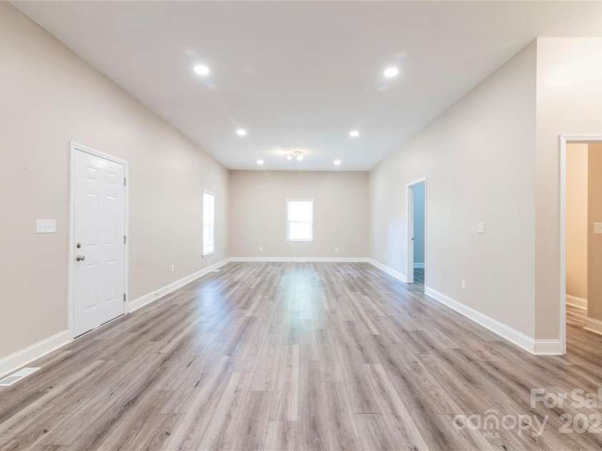 1818 Stowe Avenue, Gastonia, NC 28054.  MLS# CAR4274960, YatesRealty ID 22197. 