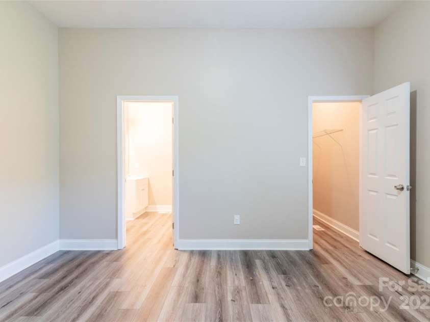 1818 Stowe Avenue, Gastonia, NC 28054.  MLS# CAR4274960, YatesRealty ID 22197. 