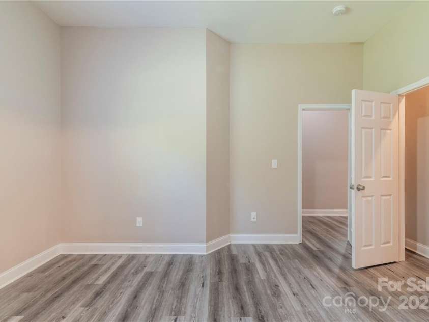 1818 Stowe Avenue, Gastonia, NC 28054.  MLS# CAR4274960, YatesRealty ID 22197. 