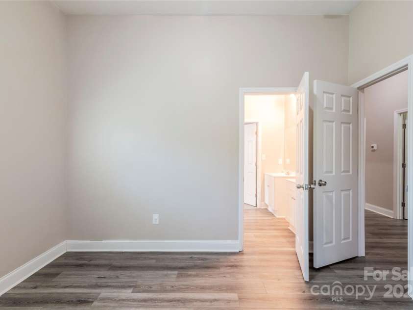 1818 Stowe Avenue, Gastonia, NC 28054.  MLS# CAR4274960, YatesRealty ID 22197. 