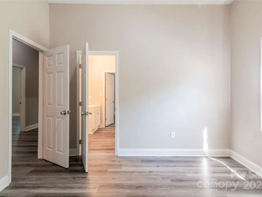 1818 Stowe Avenue, Gastonia, NC 28054.  MLS# CAR4274960, YatesRealty ID 22197. 