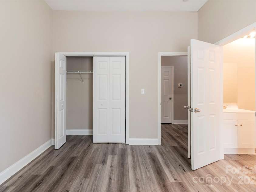 1818 Stowe Avenue, Gastonia, NC 28054.  MLS# CAR4274960, YatesRealty ID 22197. 