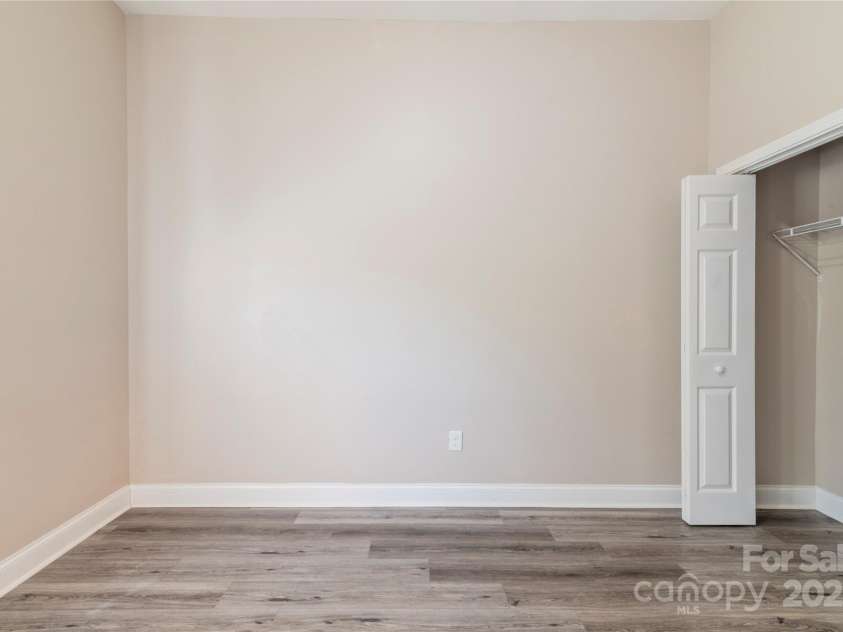 1818 Stowe Avenue, Gastonia, NC 28054.  MLS# CAR4274960, YatesRealty ID 22197. 