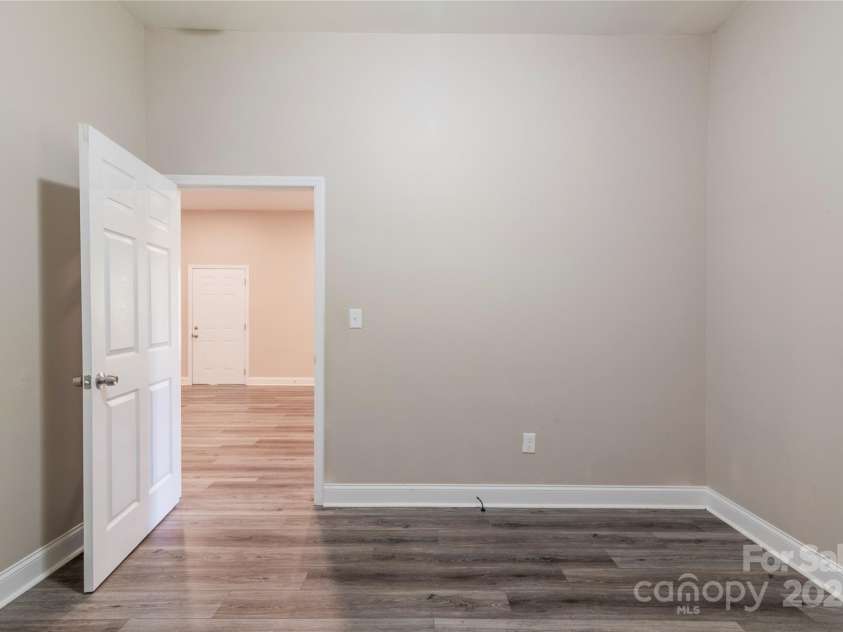 1818 Stowe Avenue, Gastonia, NC 28054.  MLS# CAR4274960, YatesRealty ID 22197. 