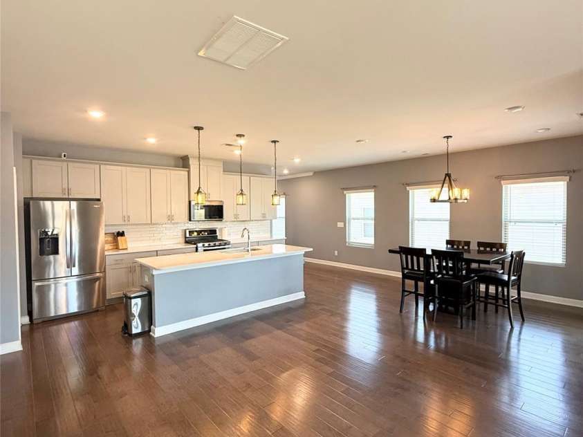 4107 Honey Locust Drive, Charlotte, NC 28215.  MLS# CAR4375845, YatesRealty ID 22197. 