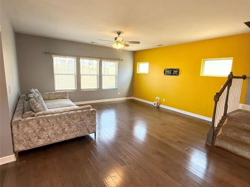 4107 Honey Locust Drive, Charlotte, NC 28215.  MLS# CAR4375845, YatesRealty ID 22197. 