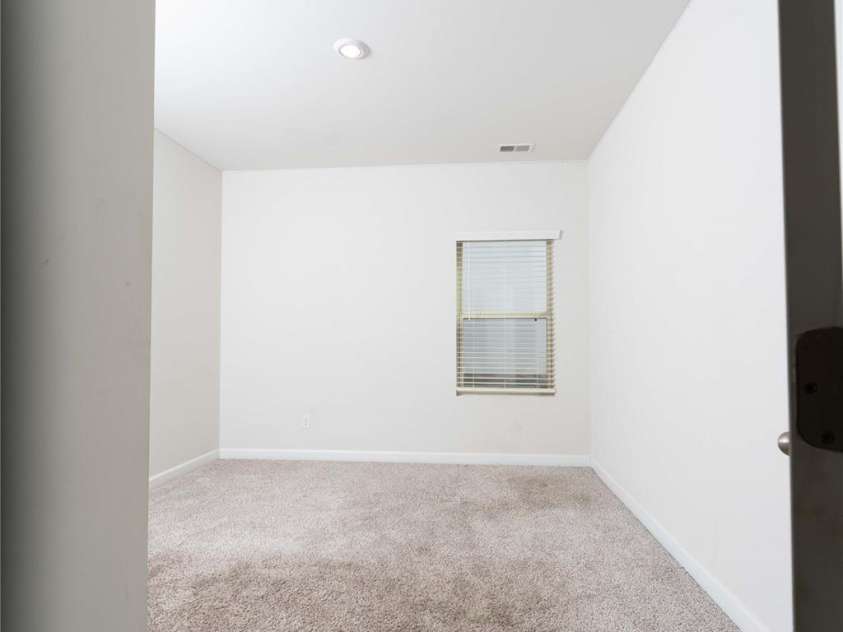 4107 Honey Locust Drive, Charlotte, NC 28215.  MLS# CAR4375845, YatesRealty ID 22197. 