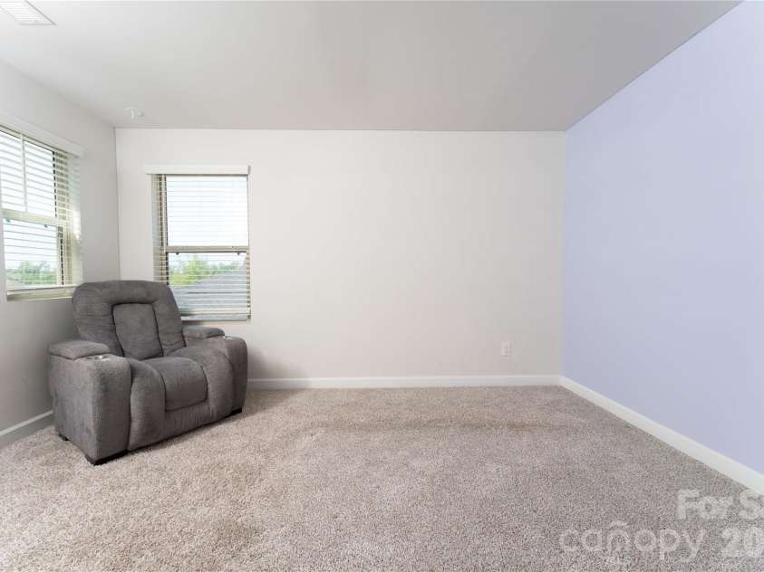4107 Honey Locust Drive, Charlotte, NC 28215.  MLS# CAR4375845, YatesRealty ID 22197. 